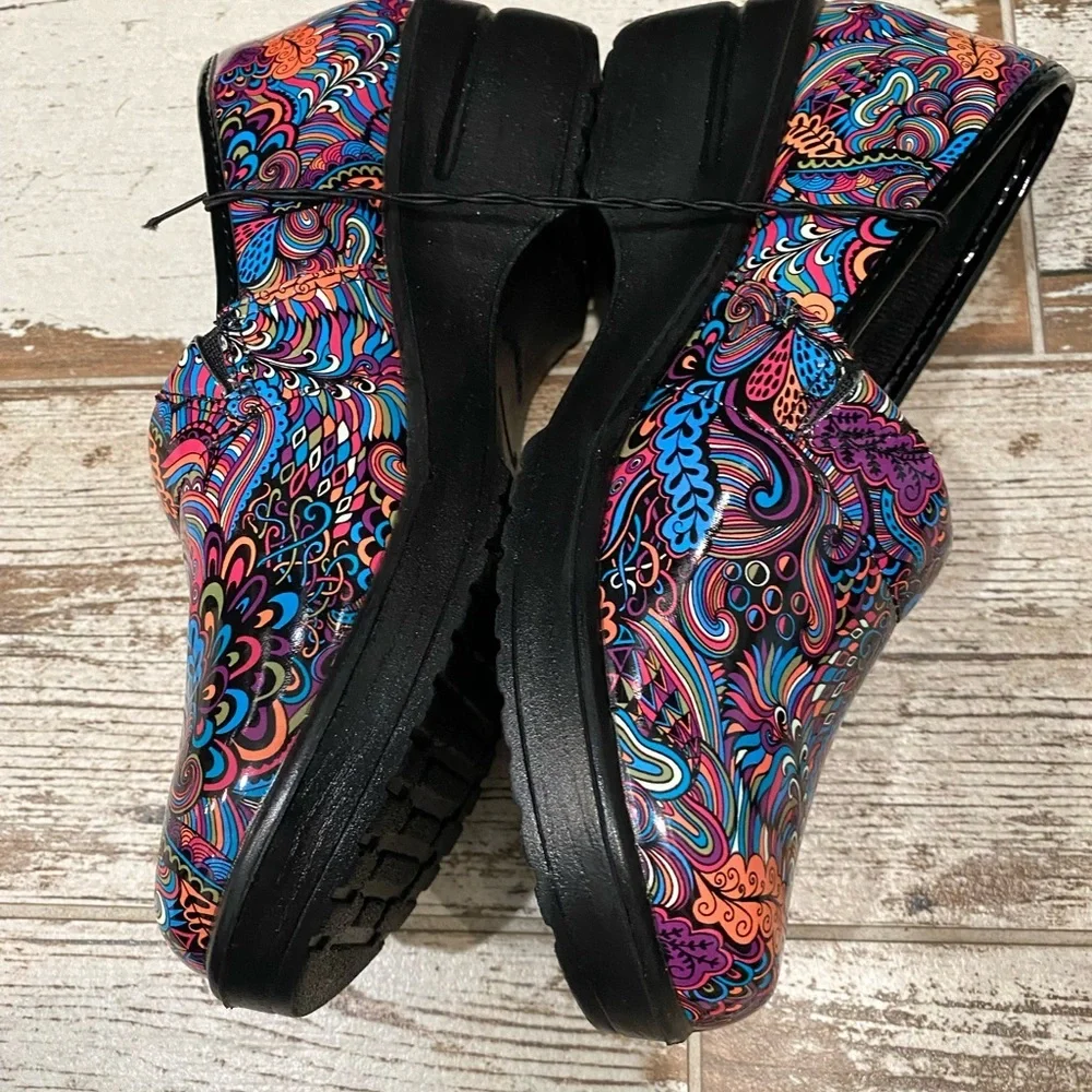 EASY STREET "Tiffany clog" slip resistant/non-marking. FUN & PRACTICAL 🎉 - Picture 8 of 14